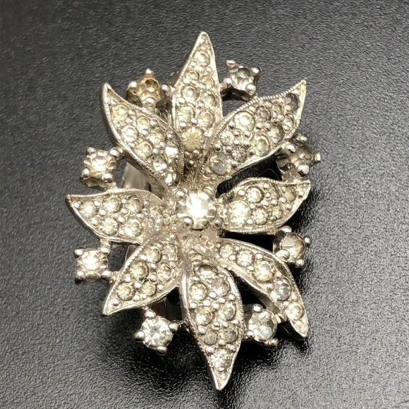 VTG Jomaz Silver Rhinestones Elegant Clip on Earrings